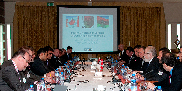 Le ministre Fast rencontre des participants canadiens à la mission commerciale en Libye
